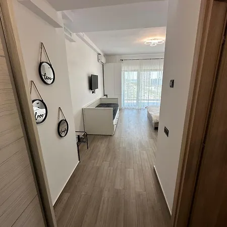 Apartment Iuliana 1 Casa Del Mar-mamaia Nord *